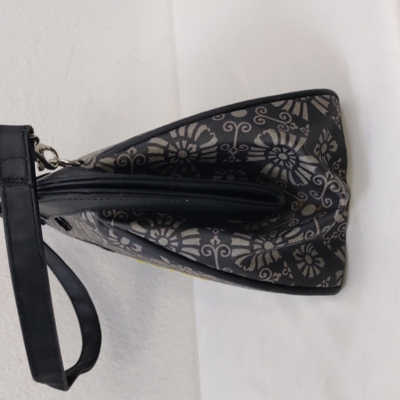 Petunia Pickle Bottom Diaper Bag Handbag - Picture 5 of 14